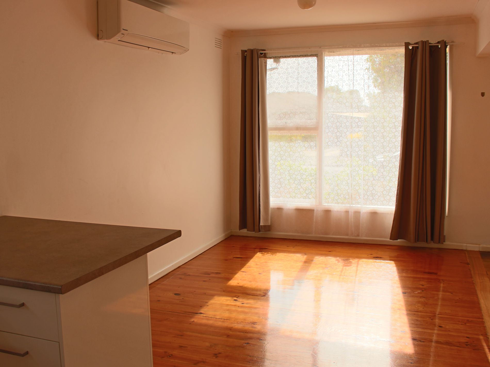 5 Charles Street, Belmont