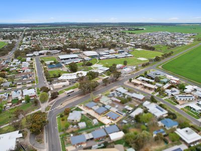 3 / 4 Remlaw Road, Horsham