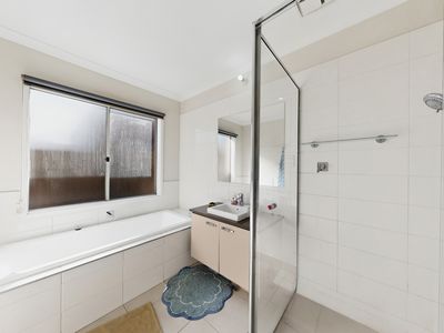 15 Jade Crescent, Cobblebank
