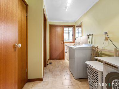 26 Broula Court, Taylors Lakes