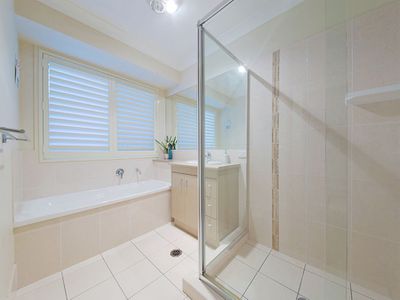 121 Ropley Road, Wynnum West