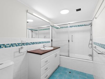 82B / 32 Swann Road, Taringa