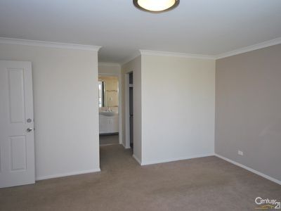 17 William Farrer Drive, Dubbo