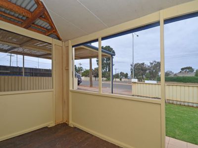 91 Federal Road, Boulder