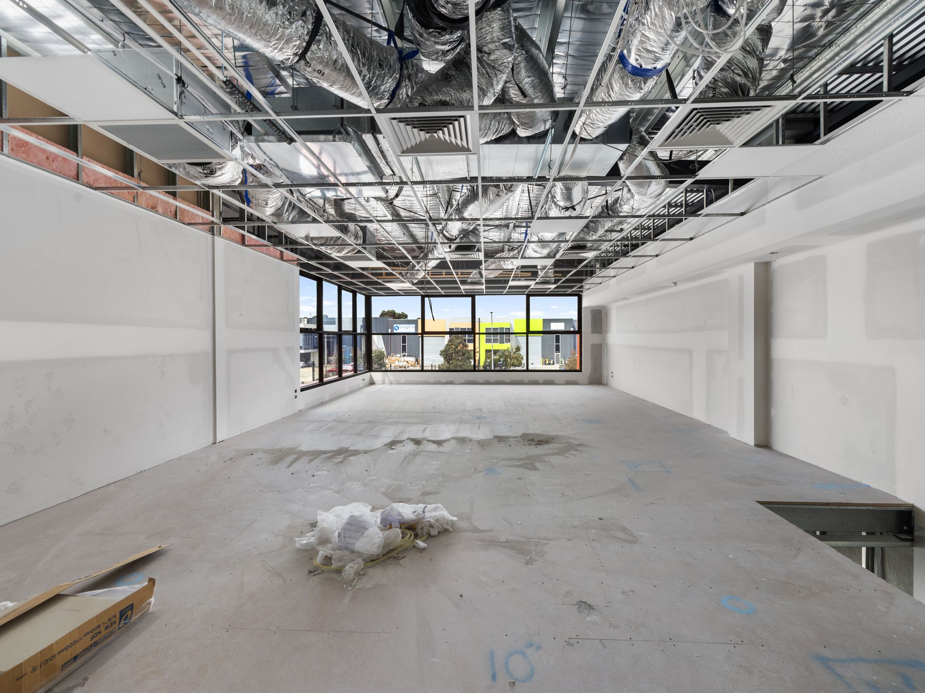 1&2 / 12 Leader Street, Truganina