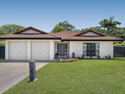 33 Woodbine Drive, Annandale