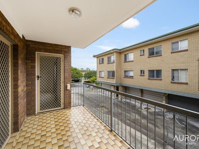 2/27 Haig Street, Coorparoo