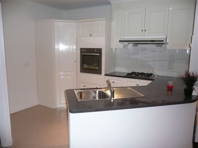 11 Porter Avenue, Renown Park