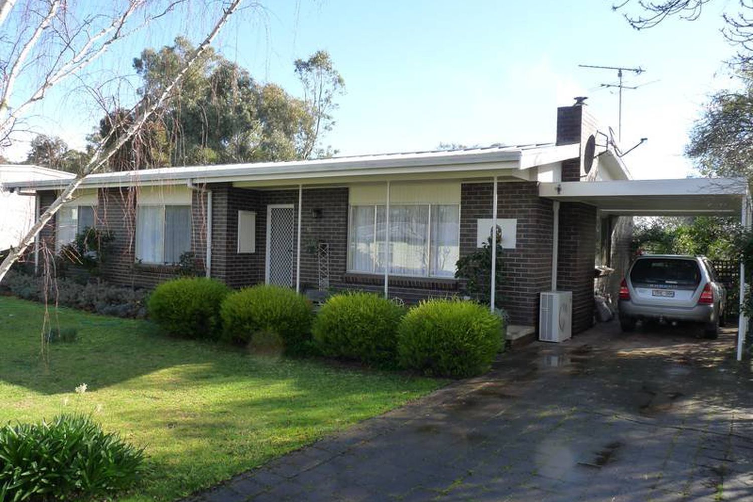 85 Coleraine Road, Horsham