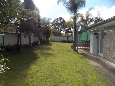 11 Brightwaters Close, Brightwaters