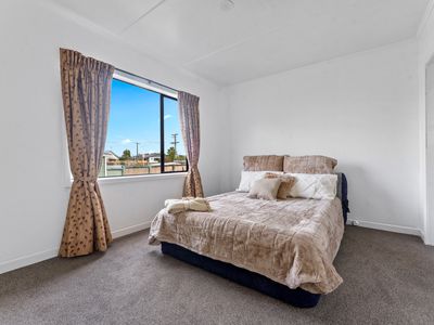 4 Rere Place, Parakai