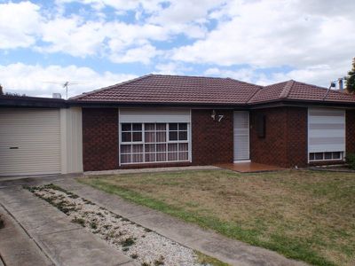 7 Cavell Close, St Albans