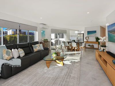 25 Carrothool Place, Mooloolaba