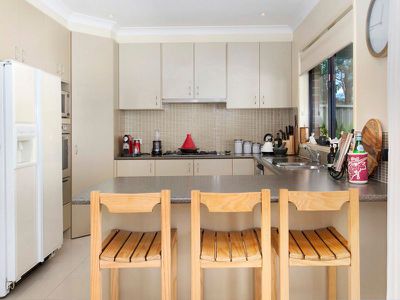 22 Barton Street, Oak Flats