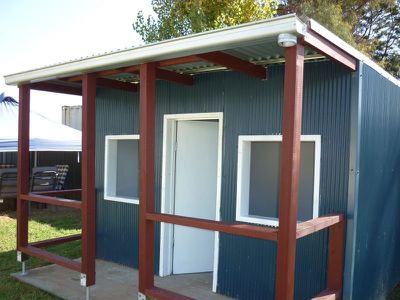 28 Meadowbank Drive, Dubbo