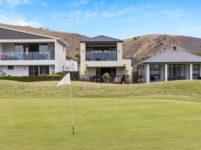 37 / 55 The Vines Drive, Normanville