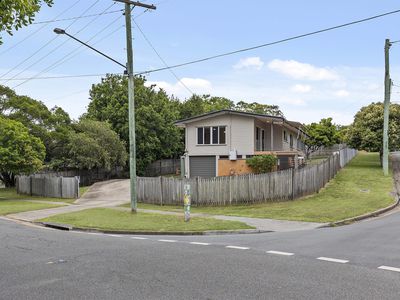 54 Falkirk Street, Stafford Heights