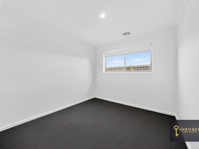 27 Comb Street, Manor Lakes