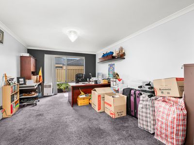 10 Lowerhall Gardens, Southern River