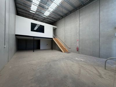 4 Moonah Circuit, Brooklyn