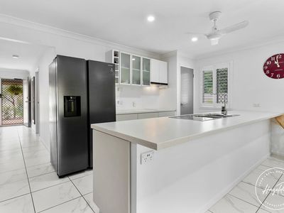 1 Dawn Court, Landsborough