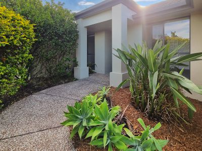 1 Gould Place, Pacific Pines