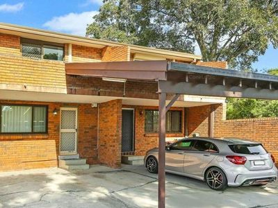 2 / 209 Hume Highway, Greenacre