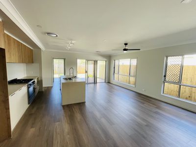 21 Randolph Boulevard, Morayfield