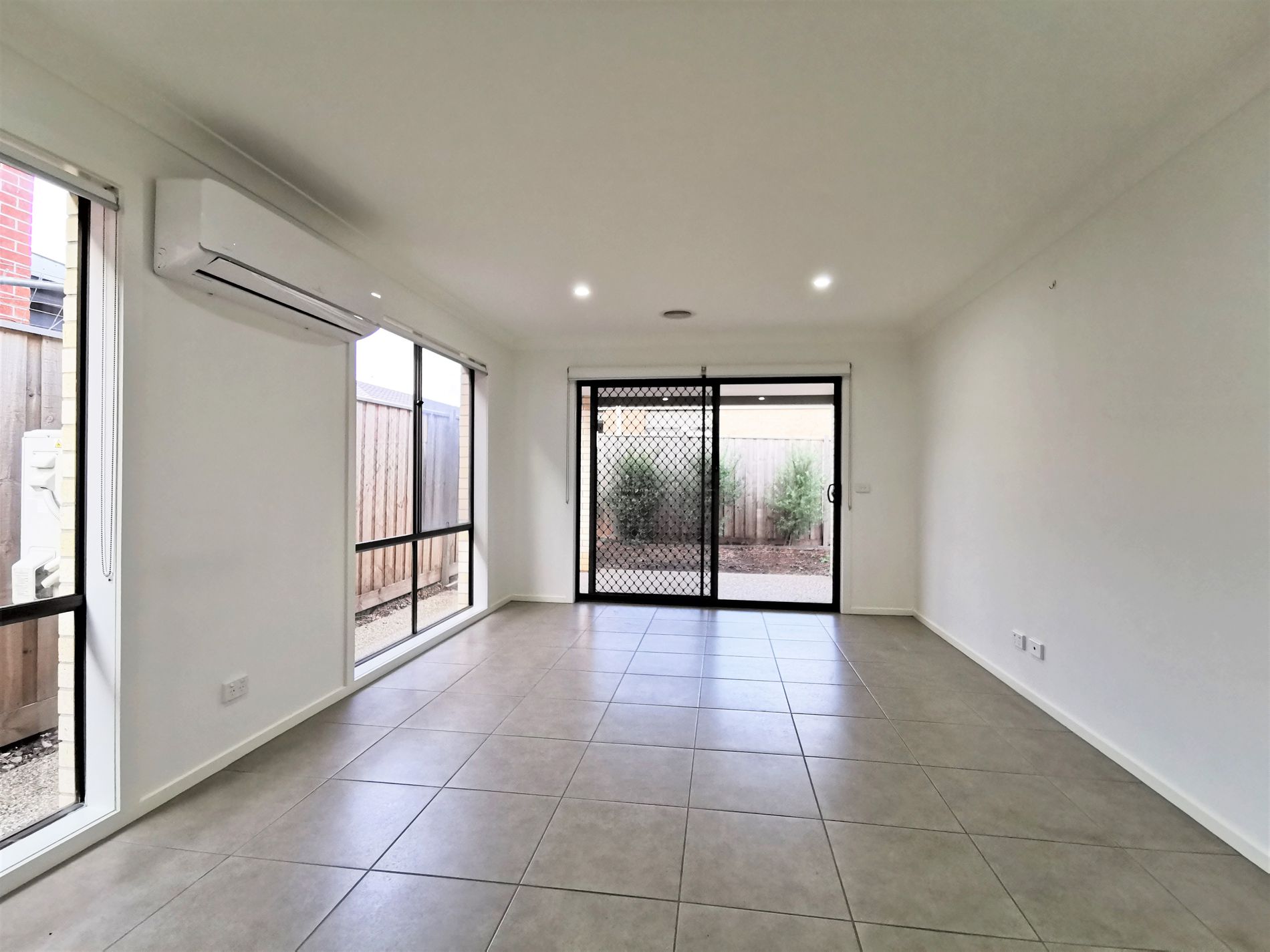 7 Smile Crescent, Wyndham Vale