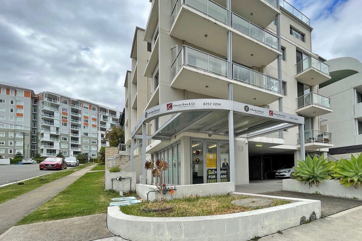 13 Hilly Street, Mortlake