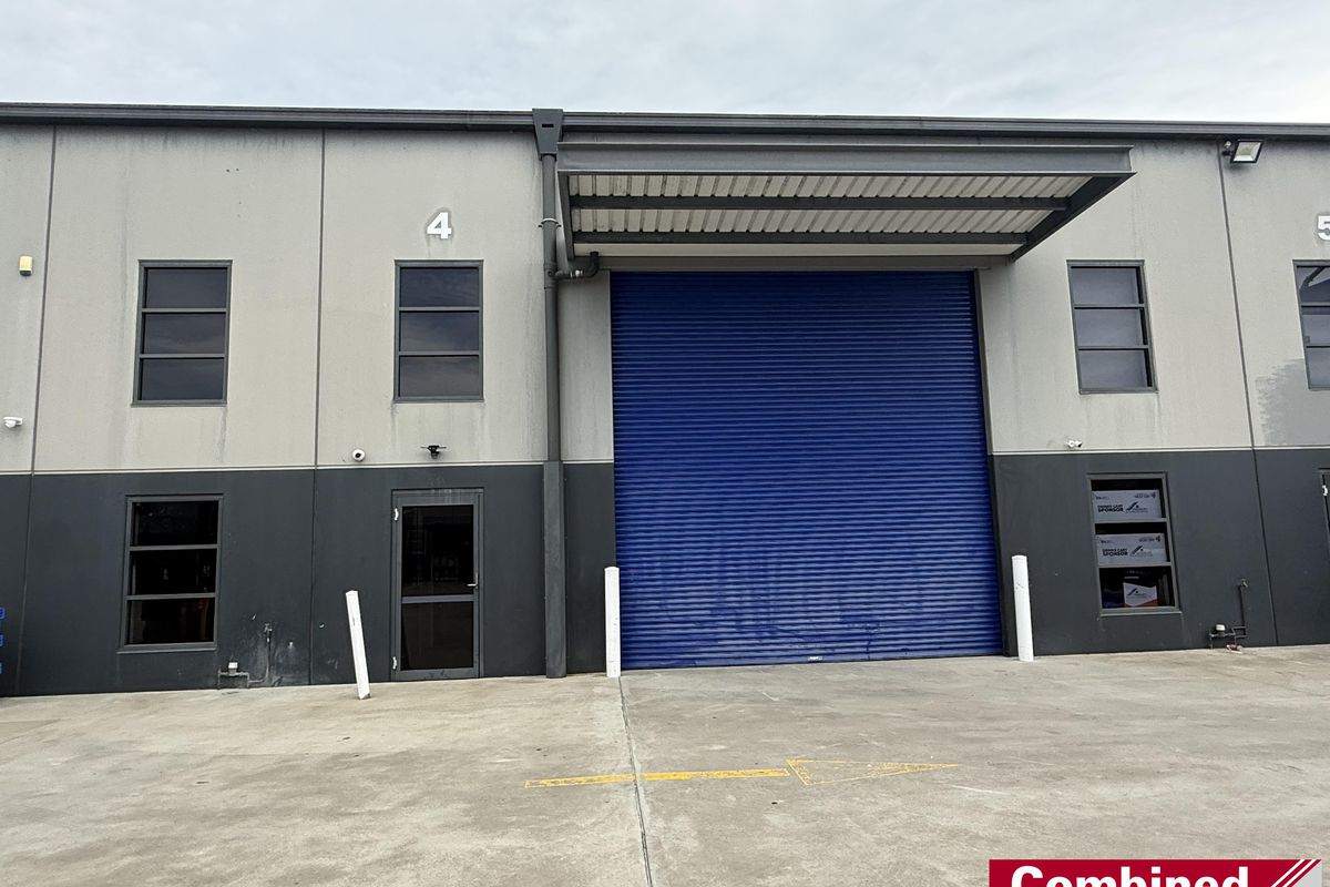 4 / 11-19 Waler Crescent, Smeaton Grange