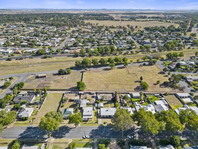 24-40 Whitton Street, Narrandera