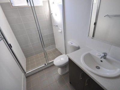 1 / 5 Trotman Avenue, Newman