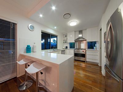 24 Feathertail Pl, Wakerley