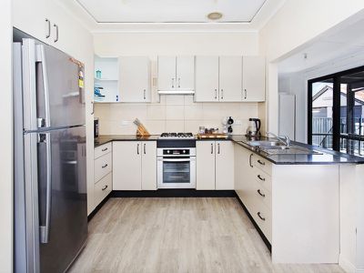 22 Kurrajong Street, Windang