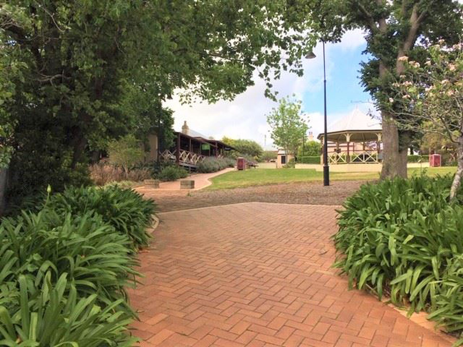 6 / 107 Princes Highway, Milton