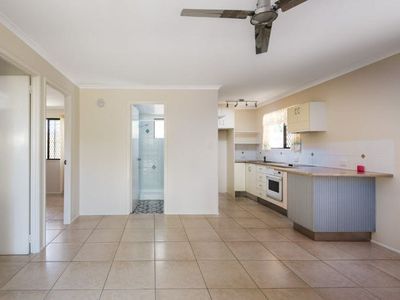 2 / 46 Poinciana Avenue, Tewantin