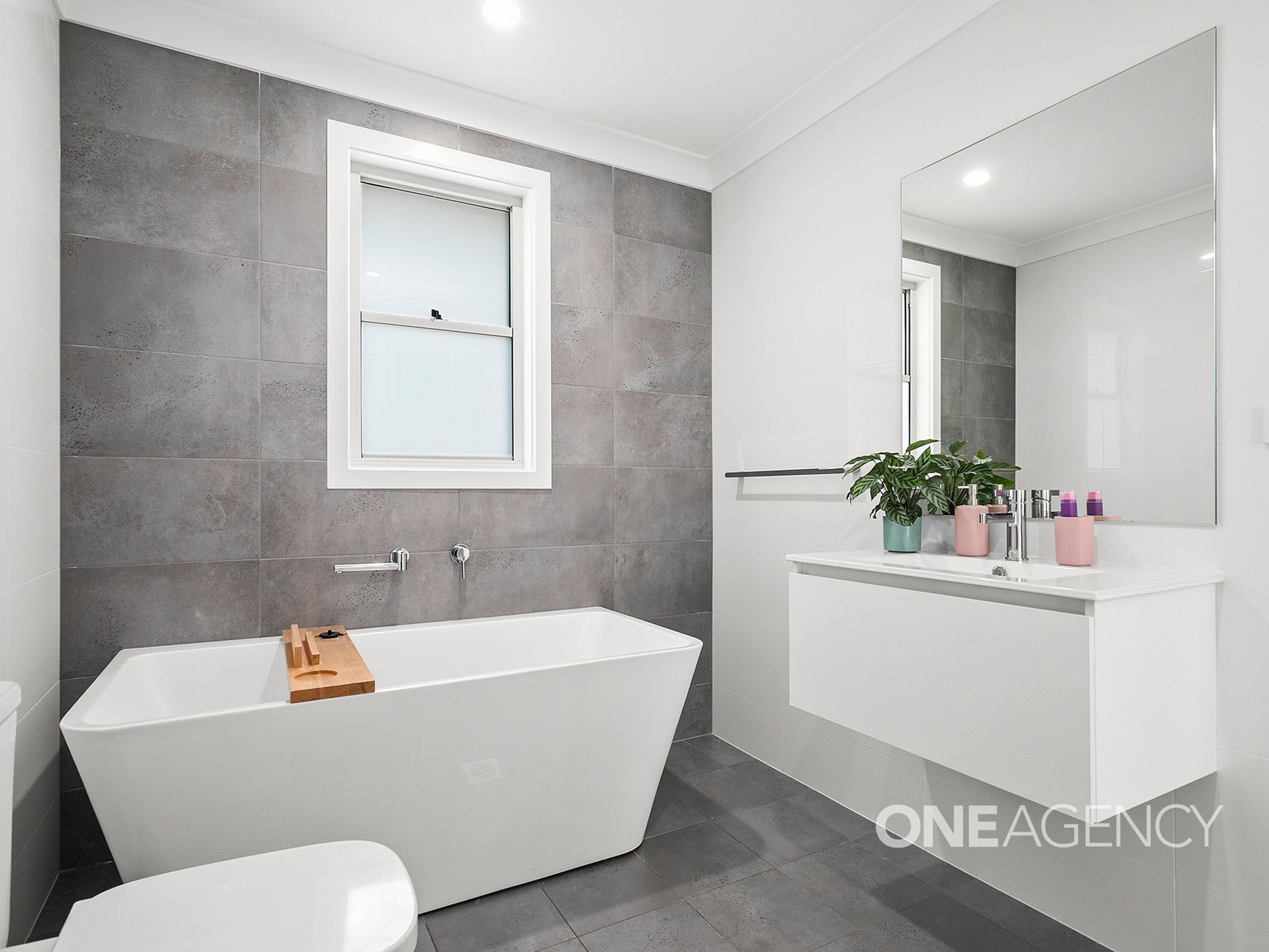 2A Balmoral Parade, Tullimbar