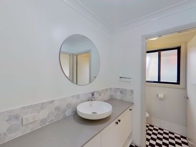 7 Websdale Drive, Dubbo