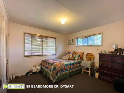 89 Beardmore Crescent, Dysart