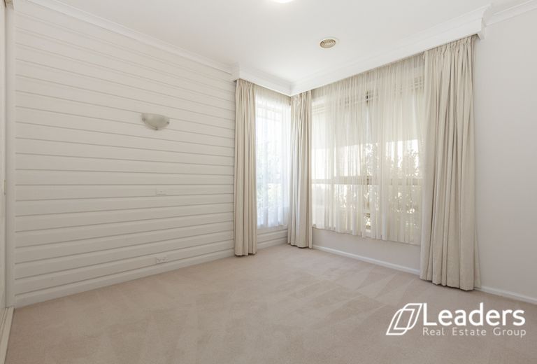 10 BRAZILIA DRIVE, Glen Waverley
