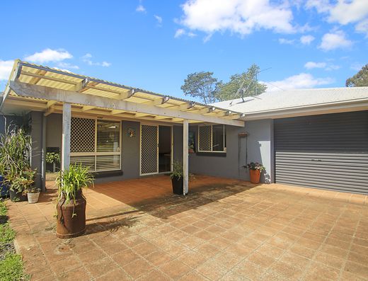 Delightful Gem in Sought After Tewantin image 12