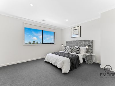 55 Fitzwilliam Cct, Clyde North