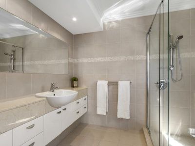 6 Masthead Quay, Noosa Waters