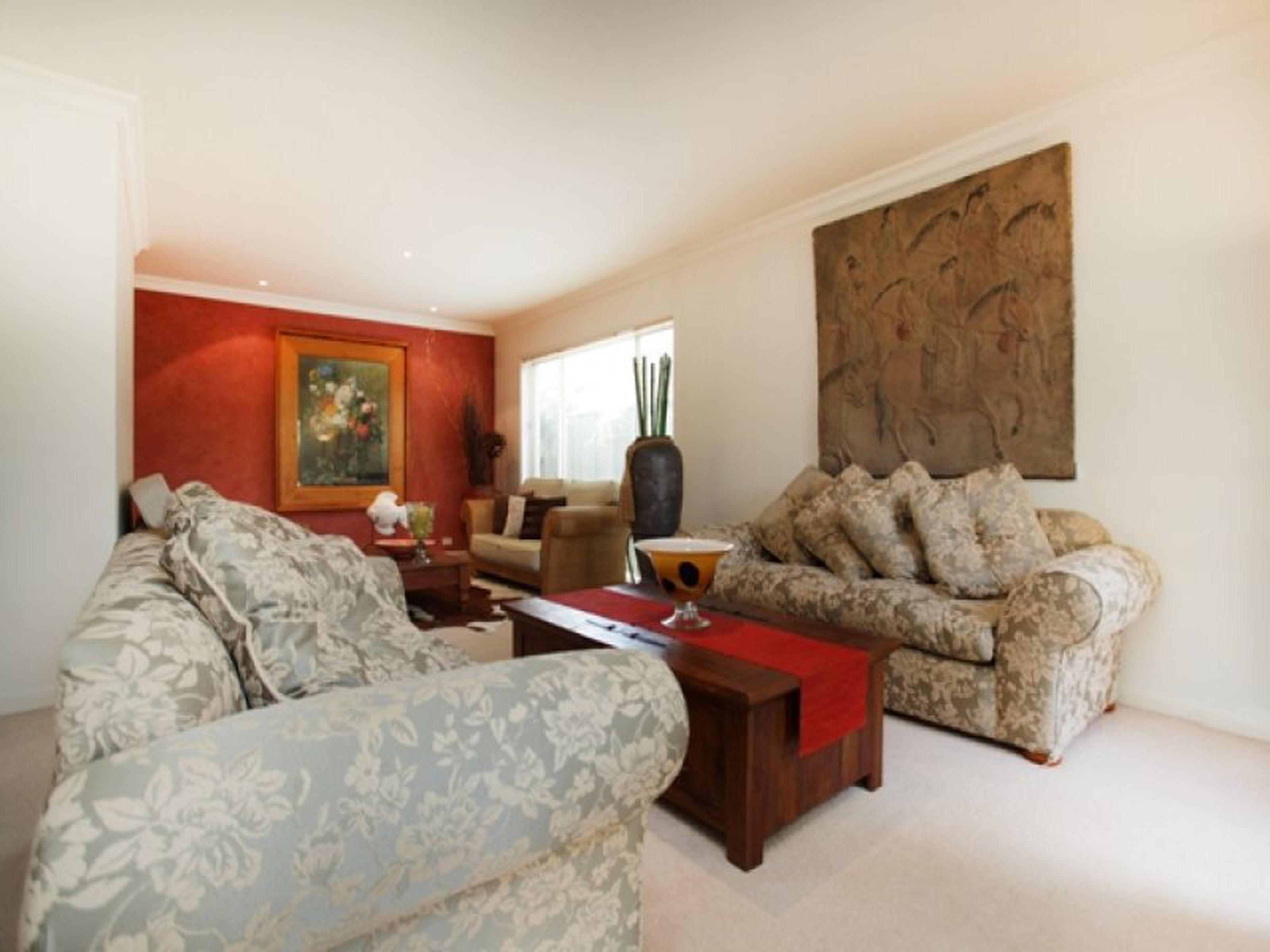 24 St Andrews Drive, GLENMORE PARK
