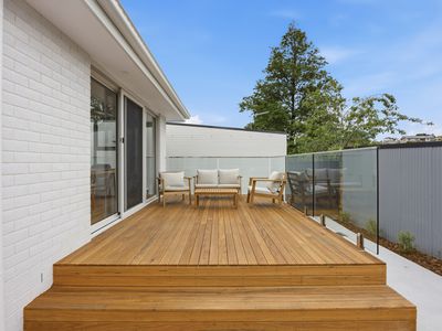 2 / 61 Stanley Street, Summerhill