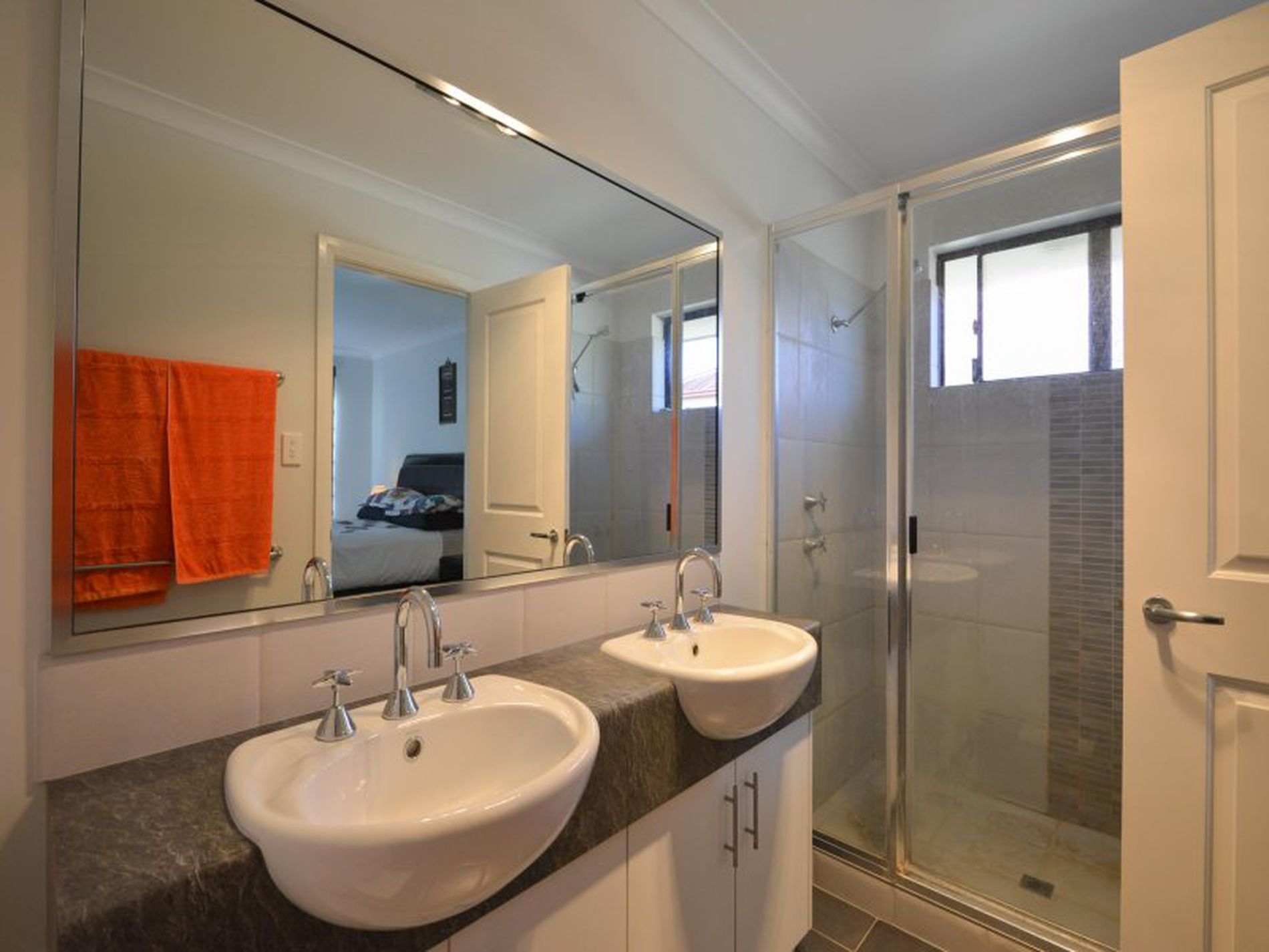 15 Godenzi Street, Broadwood