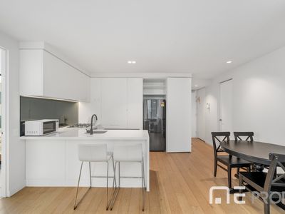 5602 / 442 Elizabeth Street, Melbourne