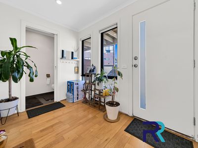 17 ALEXANDER CIRCUIT, Craigieburn