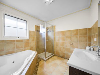 1 / 15 Fitzpatrick Drive, Altona Meadows